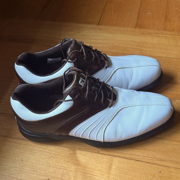 FootJoy Super Lites White Brown Leather Saddle Golf Shoes Cleats Men’s 9.5 - Picture 6 of 8